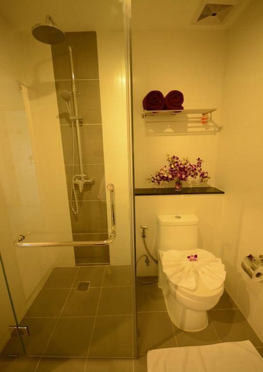 The Patong Center Hotel الغرفة الصورة
