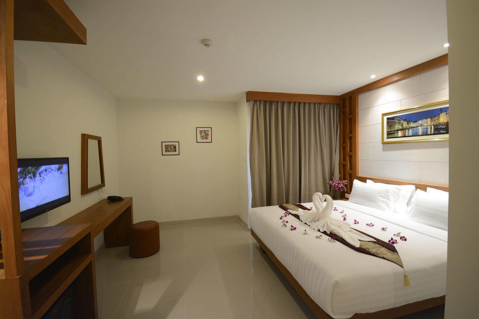 The Patong Center Hotel المظهر الخارجي الصورة