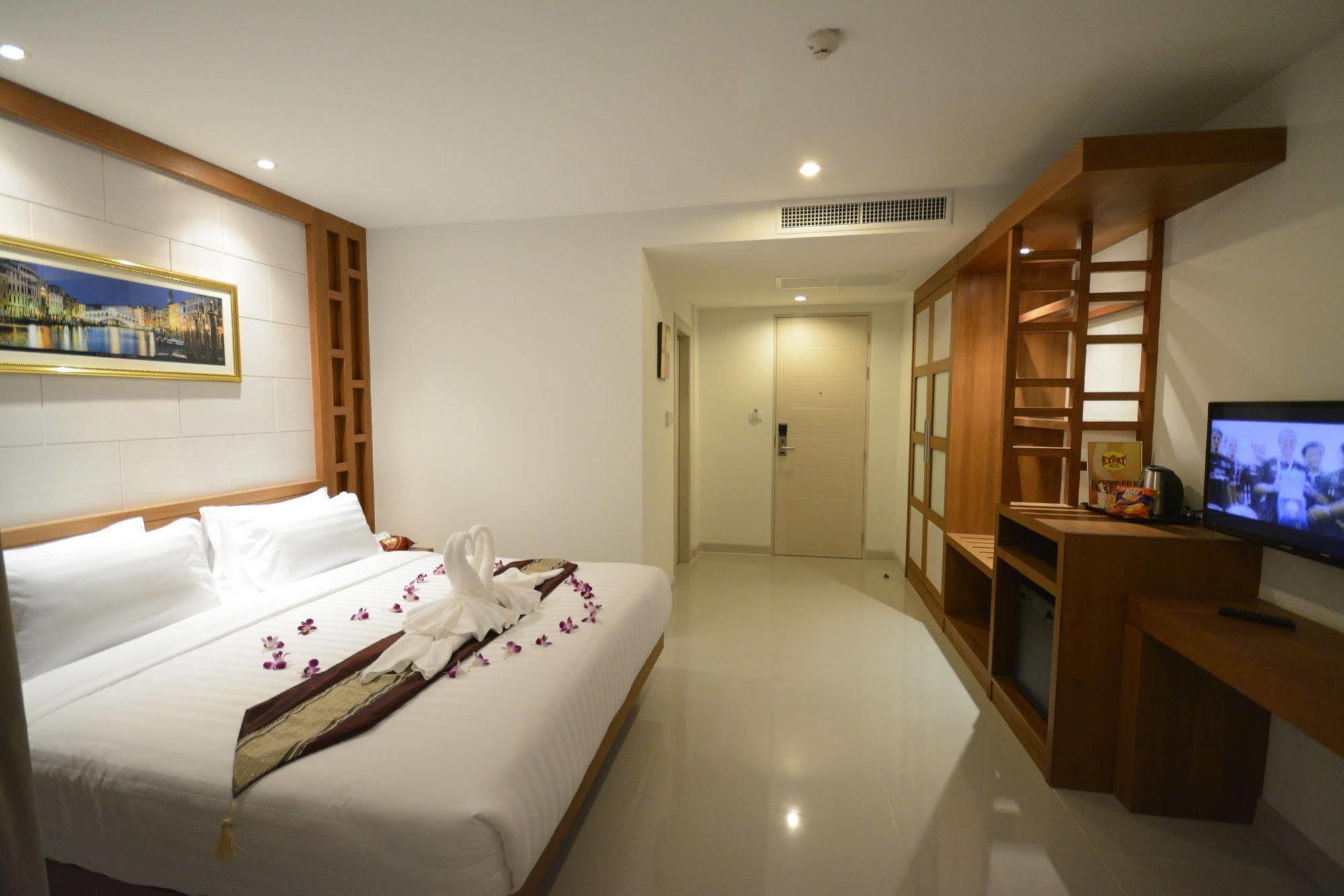 The Patong Center Hotel المظهر الخارجي الصورة